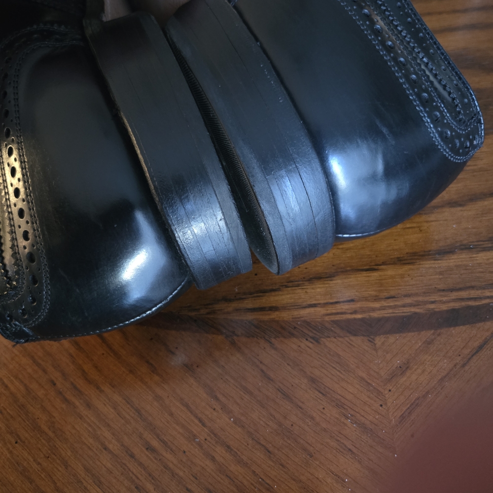 Allen Edmonds "McCallister" Black Leather Wingtip Oxfords 16 D - Picture 8 of 9
